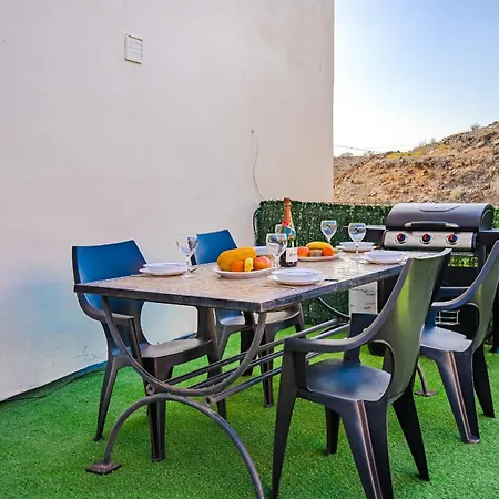 Loft Experience Sea View & Private Garden *