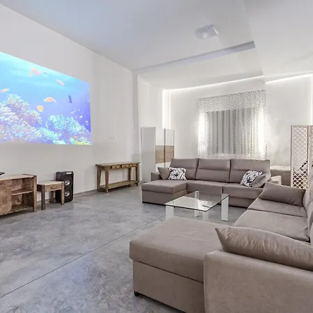 Loft Experience Sea View & Private Garden