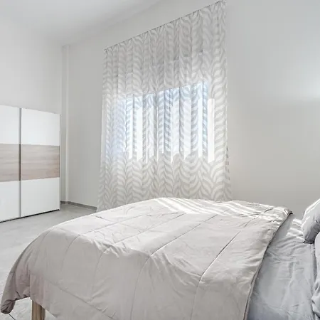 Loft Experience Sea View & Private Garden Apartment Costa Adeje (Tenerife)