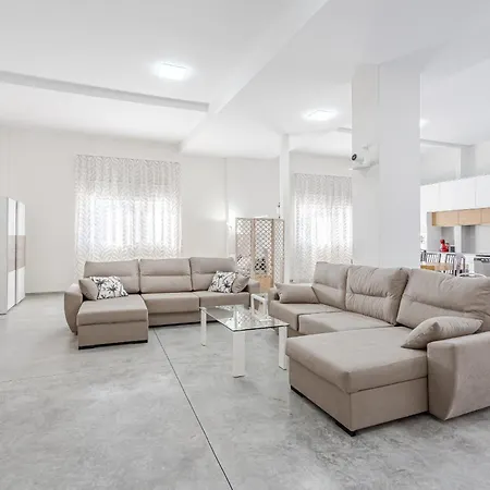 Loft Experience Sea View & Private Garden *