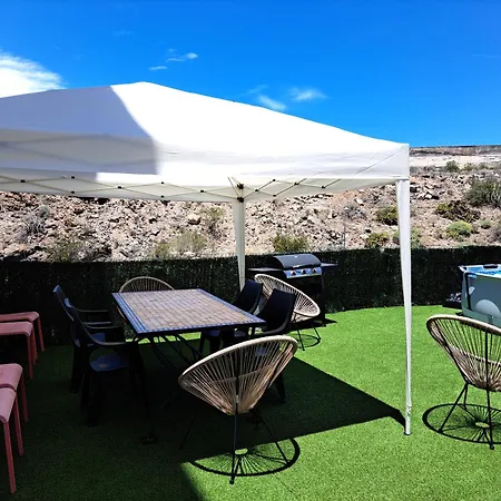 Loft Experience Sea View & Private Garden Apartment